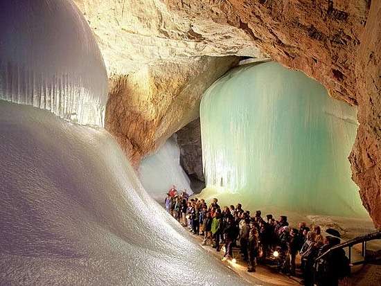 艾斯里森维尔特冰洞 Eisriesenwelt Ice Caves 