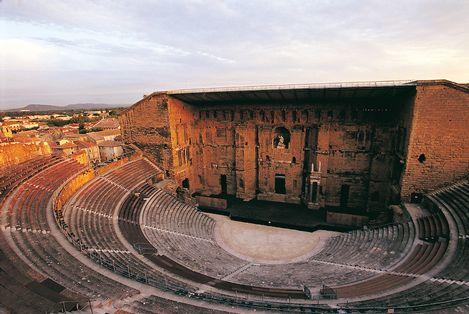 奥朗日古罗马剧场和凯旋门 Roman Theatre and its Surroundings and the 