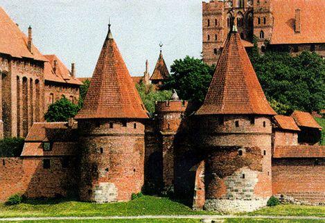 玛律堡的条顿骑士团城堡 Castle of the Teutonic Order in Malbork 