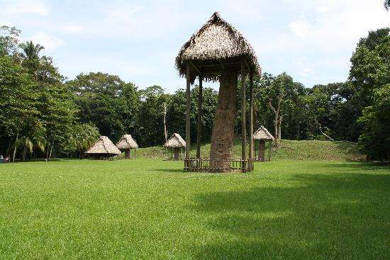 基里瓜考古公园和玛雅文化遗址 Archaeological Park and Ruins of Quirigua 