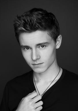 卡兰·麦克奥利菲 Callan McAuliffe 