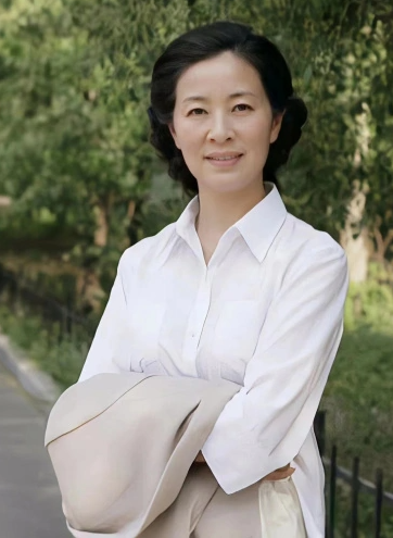 刘晨霞 Charis Chenxia Liu