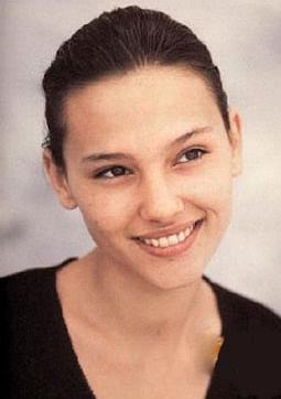 维吉妮·拉朵嫣 Virginie Ledoyen Virginie Fernandez