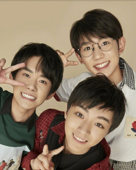 TFBOYS组合 TFBOYS 加油男孩组合 The Fighting Boys