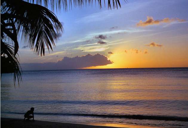 忧郁胭脂海滩 Morne Rouge Beach 