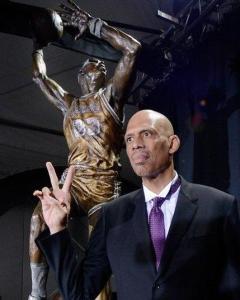 卡里姆·阿布杜尔-贾巴尔 Kareem Abdul Jabbar 费迪南德·刘易斯·阿辛多尔 卡里·阿巴多-查巴 天勾 Skyhook