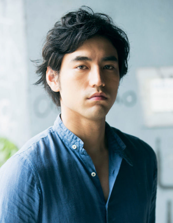 小柳友 TOMO こやなぎ ゆう