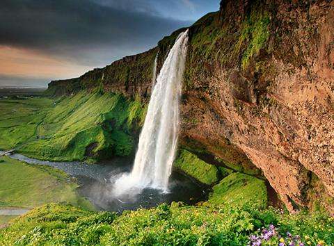 塞里雅兰瀑布 Seljalandsfoss 