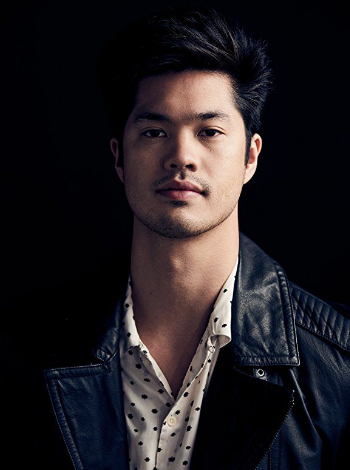 罗斯·巴特勒 Ross Butler 