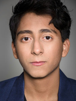 托尼·雷沃罗利 Tony Revolori 托尼·雷沃洛利 Anthony Quinonez