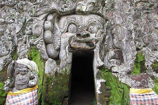 象洞 Goa Gajah Elephant Cave 