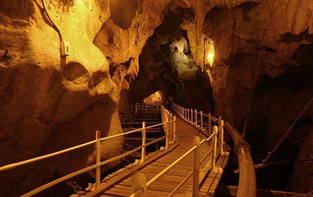 哥兰山洞暗窿 Gua Kelam Kelam Cave 