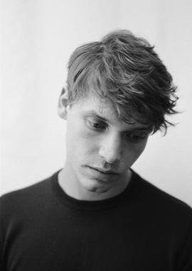 比利·豪尔 Billy Howle 