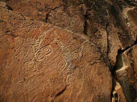 黄竹坑石刻 Rock Carvings at Wong Chuk Hang 