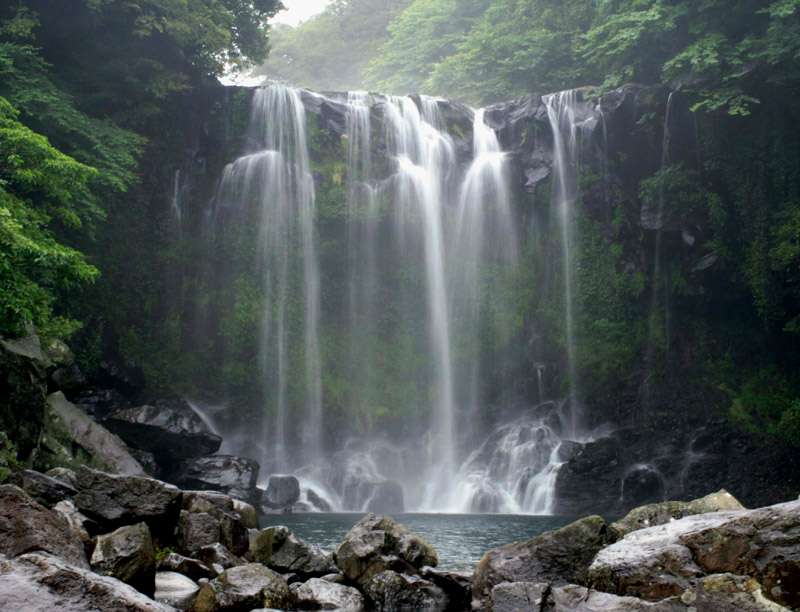 天帝渊瀑布 Cheonjeyeon Waterfall 