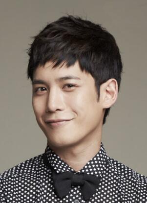 朴基雄 Park Ki Woong 박기웅