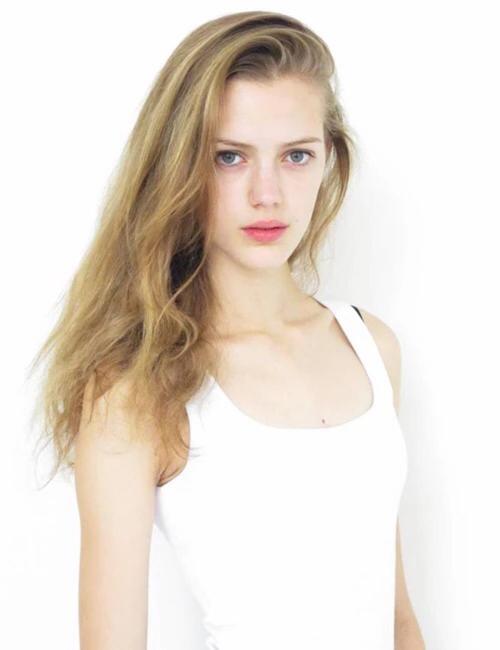 艾瑟·希施 德国西施 Esther Heesch