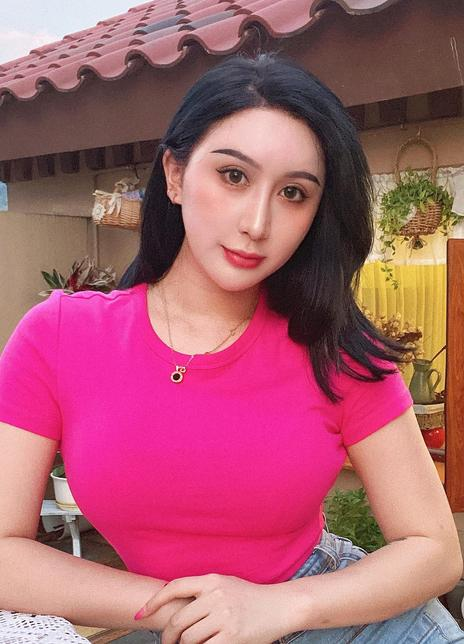 杨小晴 