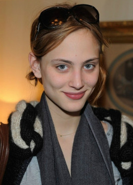 诺拉·阿娜泽德尔 Nora Arnezeder Nora Arnezedzer