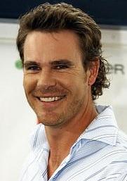 亚伦·杰弗里 Aaron Jeffery 