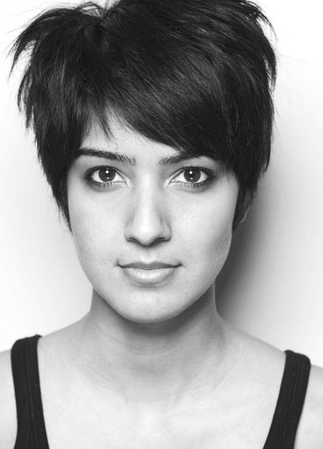 拉卡·塔克雷尔 Rakhee Thakrar 