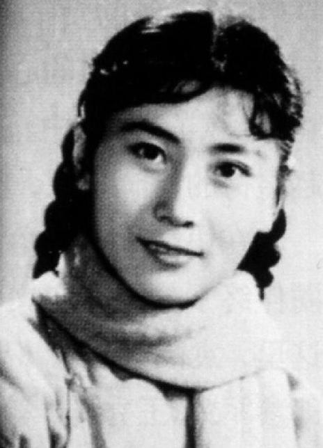 袁霞 Xia Yuan 