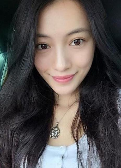 姚信子 Xinzi Yao 