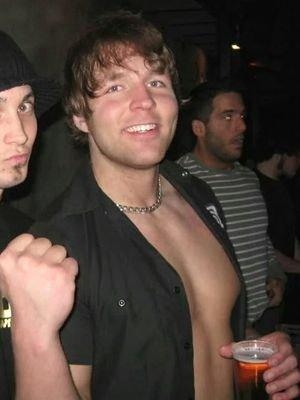 迪安·安布罗斯 Dean Ambrose 疯人院院长 Jonathan Moxley  Jon Moxley Moxley Moxx