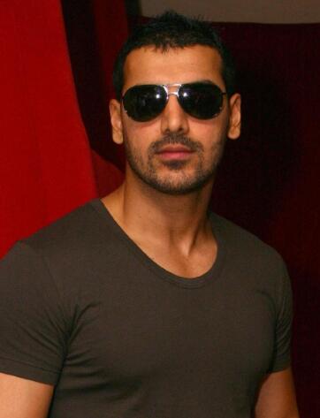 约翰·亚拉伯罕 John ABraham 