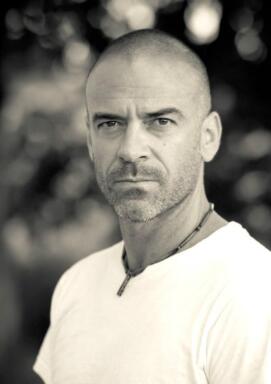 Alan Van Sprang 