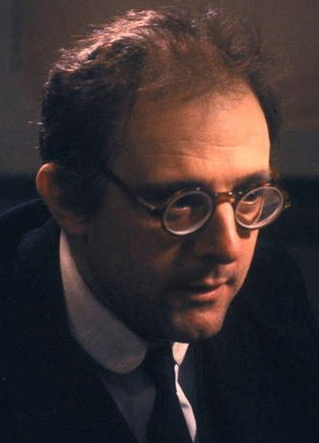 埃米利奥·古铁雷斯·卡巴 Emilio Gutiérrez Caba Emilio Gutié rrez Caba