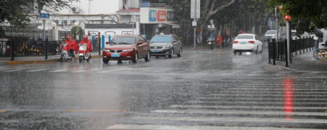 暴雨怎么形成 暴雨如何形成