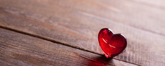 爱开头的歌词 爱开头的歌词精选