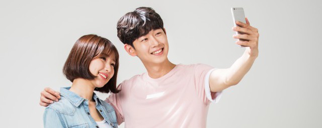 情侣朋友圈简短文案有哪些 适合情侣发朋友圈的句子