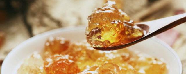 桃胶为什么煮后像果冻颗粒一样 为什么桃胶煮后像果冻颗粒一样