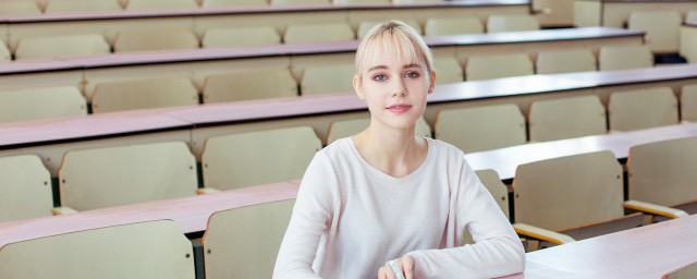 一掷千金是什么意思 成语一掷千金如何理解