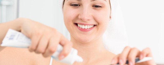 用牙膏做起泡胶不用胶水的详细步骤教程 用牙膏做起泡胶不用胶水怎么做