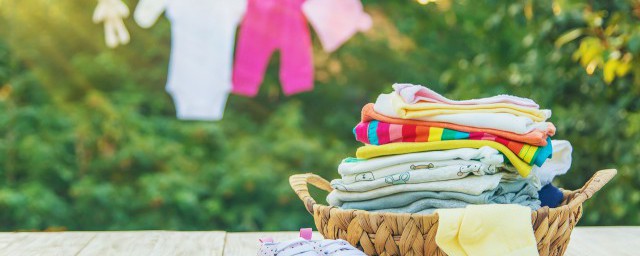 黑色衣服发白怎样复原的妙招 黑色衣服发白如何复原