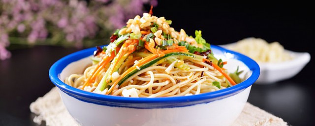 怎么做凉拌面最好吃 凉拌面的家常做法分享