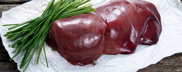 怎么做猪肝好吃 盐水猪肝的做法