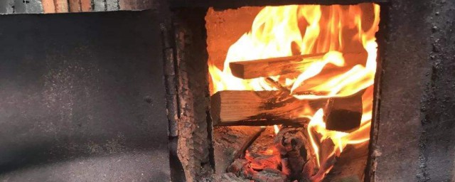 梦见火炉里的火很旺 梦见火炉里的火很旺梦境解析