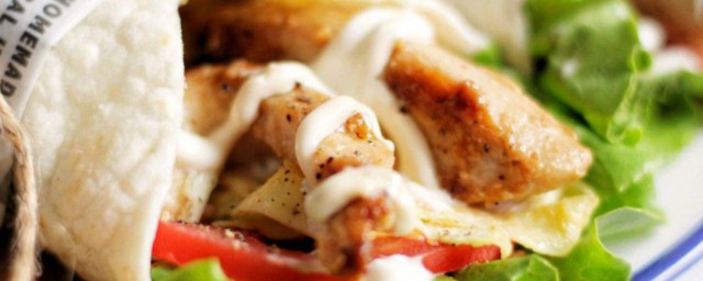 卷饼的做法和配料 卷饼的做法和配料介绍 卷饼的做法和配料 卷饼的做法和配料介绍