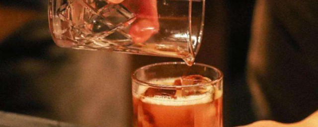 调酒放弹簧是为什么 调酒放弹簧是为啥