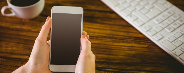 一辈子吃不上三个菜什么意思 一辈子吃不上三个菜的意思