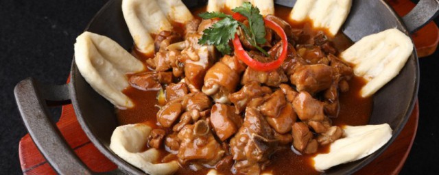 地锅鸡是出自哪里的 地锅鸡简单介绍