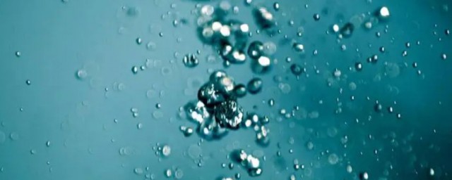 蒸馏水是硬水还是软水 蒸馏水到底是硬水还是软水