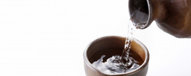 白酒的作用与功效 白酒的作用与功效是什么 白酒的作用与功效 白酒的作用与功效是什么