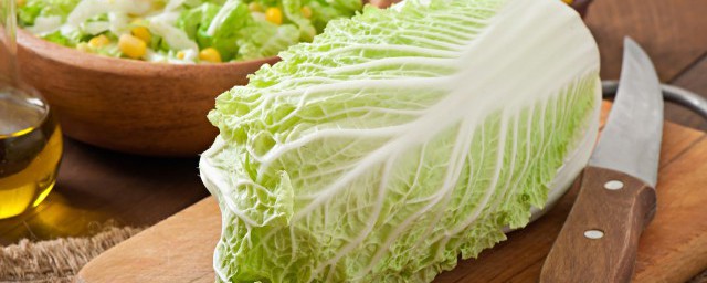 白菜炖冻豆腐怎么做最好吃 如何做白菜炖冻豆腐 白菜炖冻豆腐怎么做最好吃 如何做白菜炖冻豆腐