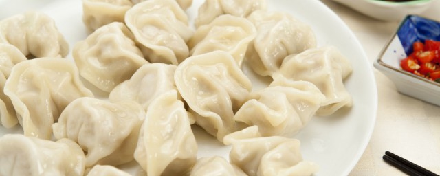 羊肉馅饺子怎么调馅好吃 如何做羊肉饺子馅