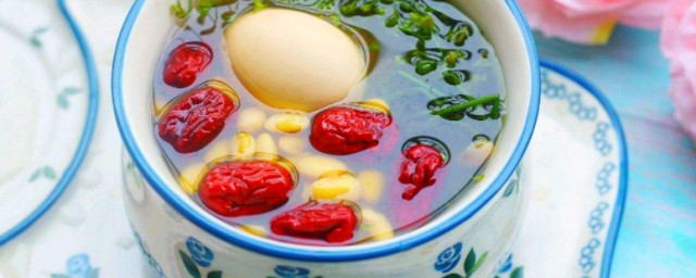 荠菜花煮鸡蛋的家常做法 如何做荠菜花煮鸡蛋 荠菜花煮鸡蛋的家常做法 如何做荠菜花煮鸡蛋